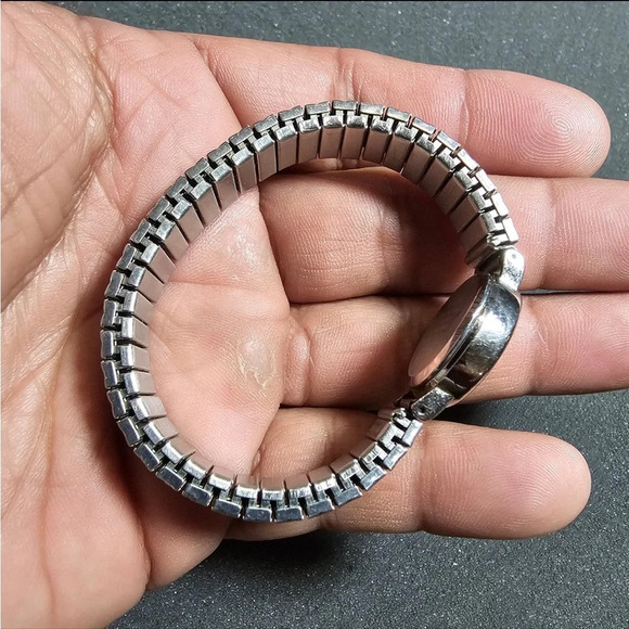 Pulsar By Seiko Ladies Quartz Watch Silver Tone White Dial Working V811-3020 - Picture 7 of 9